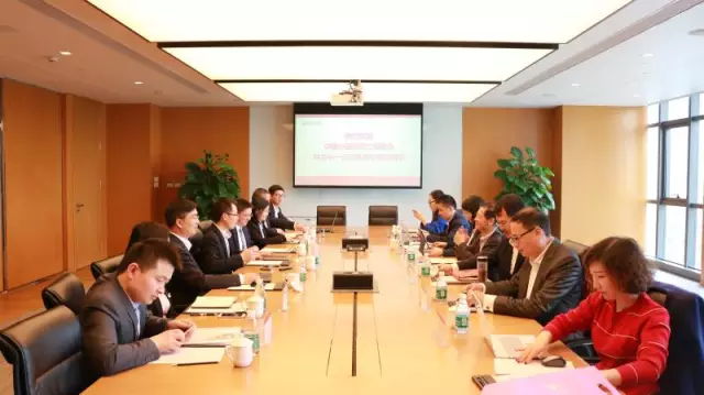 重庆小贷：中贷协党委书记、会长向为国等一行人来渝考察调研