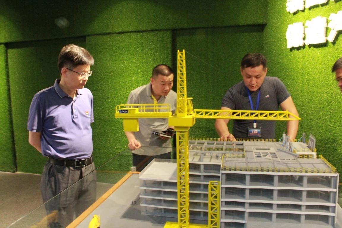【党建活动】广建小贷开展主题党日活动,组织参观恒盛大厦装配式建筑展览馆——落实新发展理念,打造现代经济产业体系 【党建活动】广建小贷开展主题党日活动,组织参观恒盛大厦装配式建筑展览馆——落实新发展理念,打造现代经济产业体系