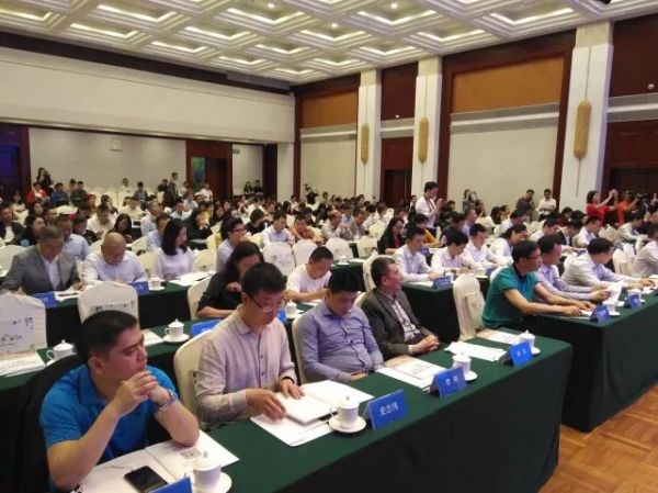 总会组织会员单位、企业代表参加粤汶经贸文化纵深合作交流活动 总会组织会员单位、企业代表参加粤汶经贸文化纵深合作交流活动