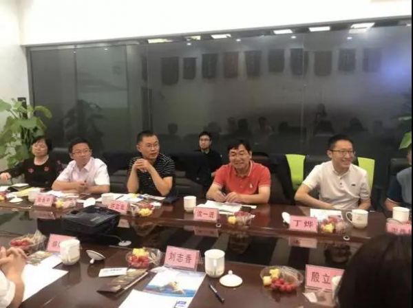 【会员动态】江苏省扬州市金融局许立宏副局长率江苏省各小额贷款公司考察团一行跨省到访恒隆金融 【会员动态】江苏省扬州市金融局许立宏副局长率江苏省各小额贷款公司考察团一行跨省到访恒隆金融